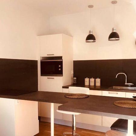 Appartabassens Appartement Bassens  Buitenkant foto