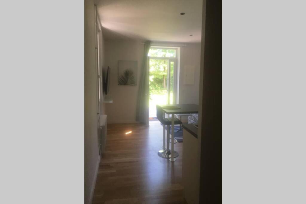 Appartabassens Appartement Bassens  Buitenkant foto
