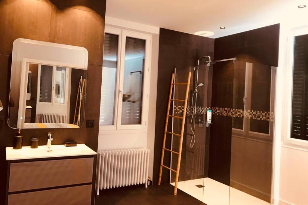 Appartabassens Appartement Bassens  Buitenkant foto